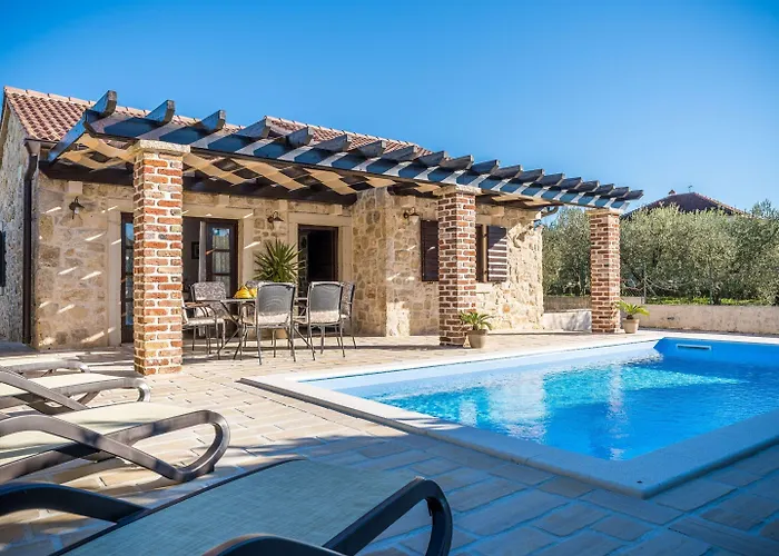 Prázdninový dům Suko An Near The Sea